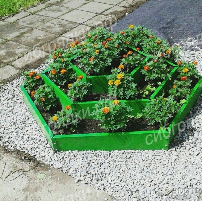 Клумба "Сота" 400 в Череповце