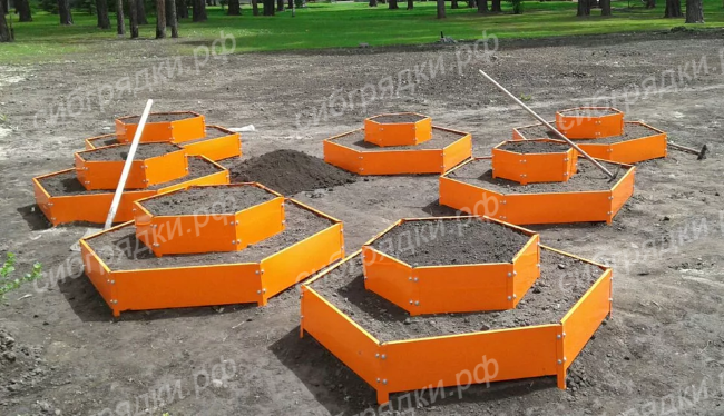 Клумба "Сота" 700 в Череповце